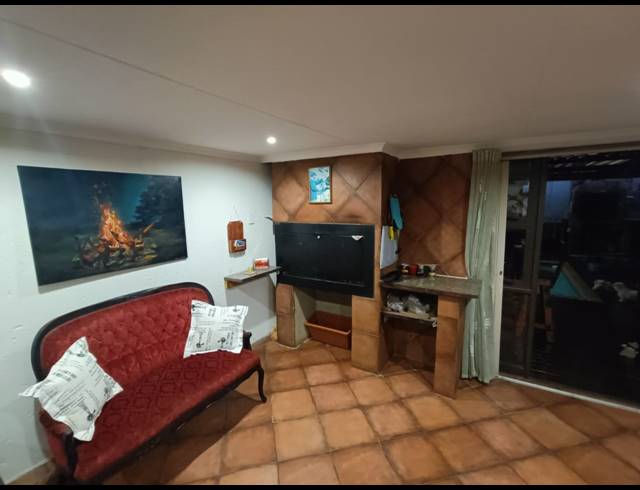 3 BEDROOM HOUSE FOR SALE IN SAFARI GARDENS